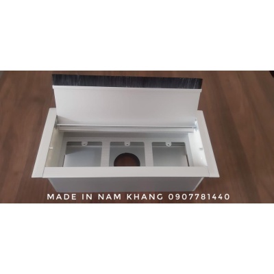 Hộp điện bàn A1 (300 x 145)