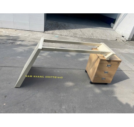 Bàn Giám Đốc BGĐ-07