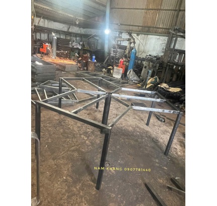 Chân vuông 40x40 khung U  - bàn Bummarang