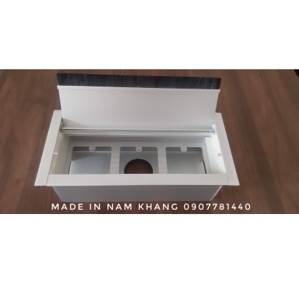 Hộp điện bàn A1 (300 x 145)