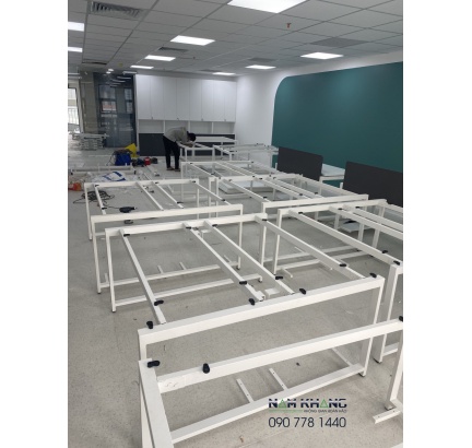 Hình ảnh bàn giao chân bàn