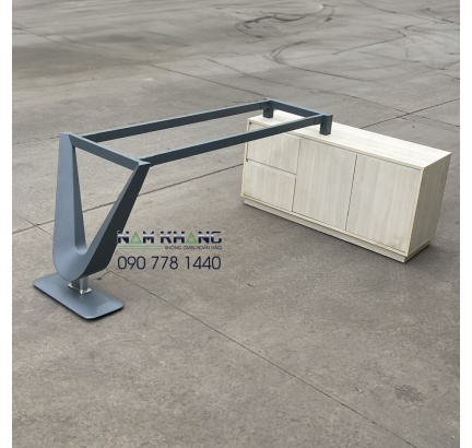 Bàn Giám Đốc - 32