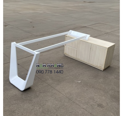 Bàn Giám Đốc -33