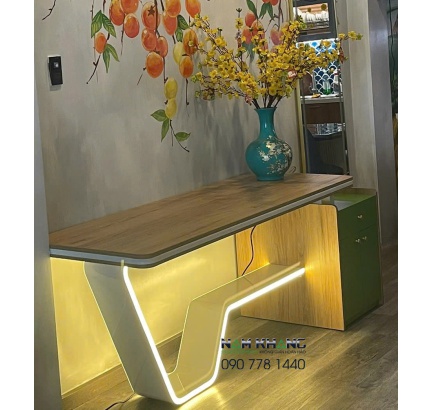 Bàn Giám Đốc -37