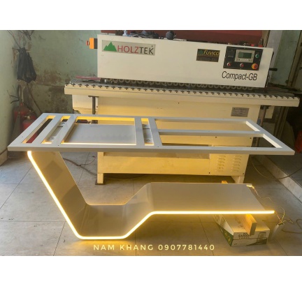 Bàn Giám Đốc -37