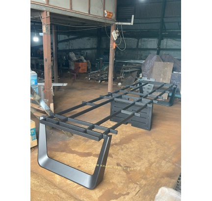 Bàn họp kích thước lớn