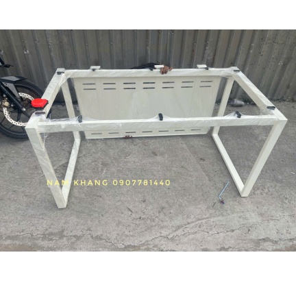 Chân 25x50 trên 50x50 khung hình chữ nhật ( chân bàn có yếm che chân )