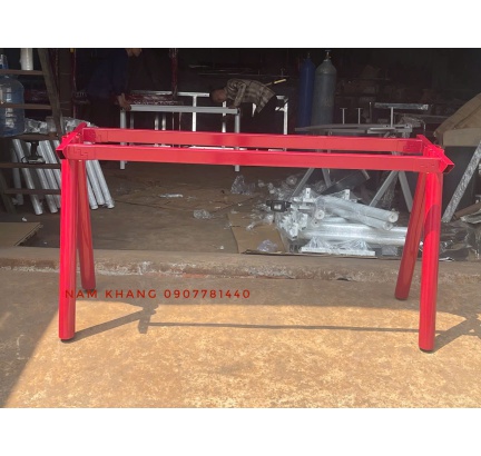 Chân bàn nhân viên 