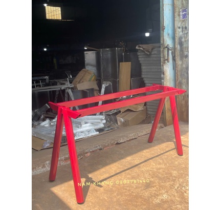 Chân bàn nhân viên 