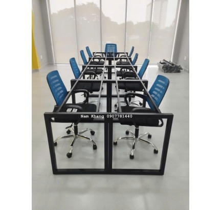 Gia công chân bàn làm việc