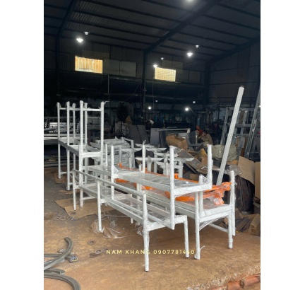 Hình ảnh bàn giao chân bàn