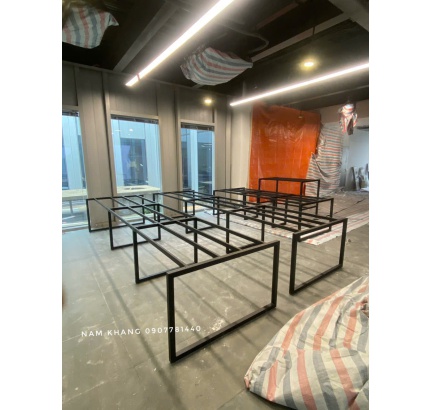 Hình ảnh bàn giao chân bàn