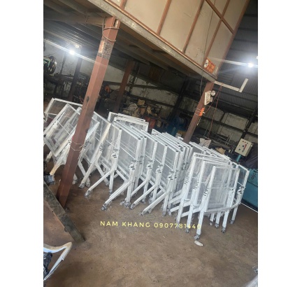 Hình ảnh bàn giao chân bàn