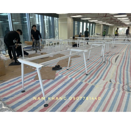 Hình ảnh bàn giao chân bàn