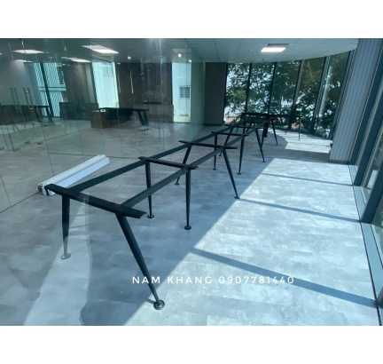 Hình ảnh bàn giao chân bàn