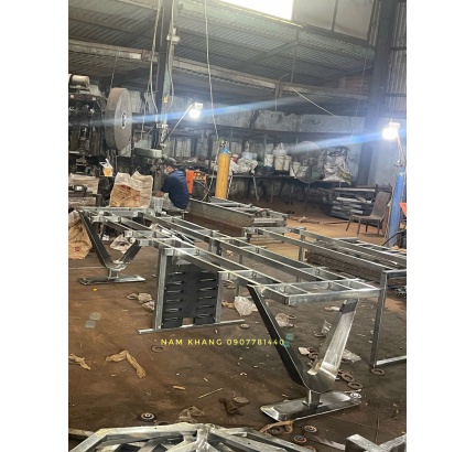 Hình ảnh bàn giao chân bàn