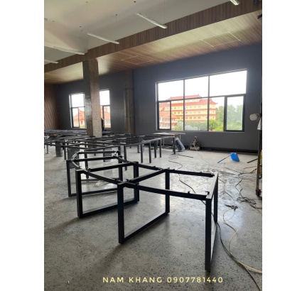 Hình ảnh bàn giao chân bàn